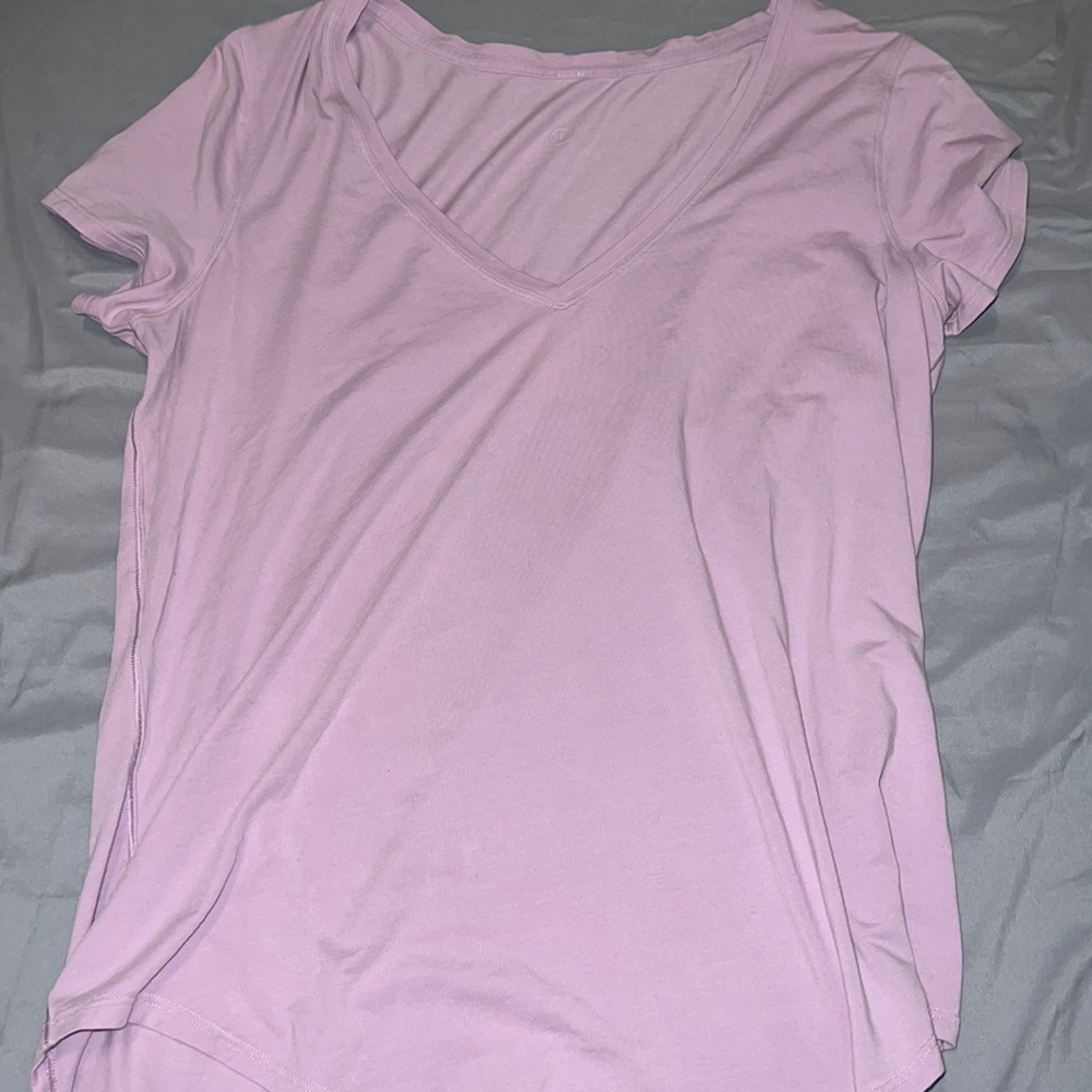 LOVE TEE. LILAC